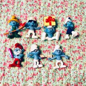 7 Vintage Happy Meal Smurfs from 2011